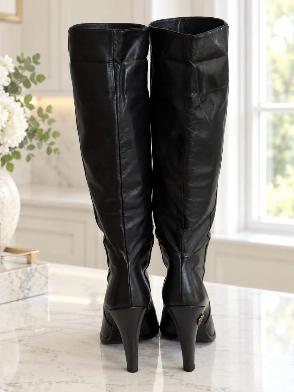 Gucci Elisabeth 206778 Women's Black Leather Knee-High Heeled Boots 6B Italy EUC